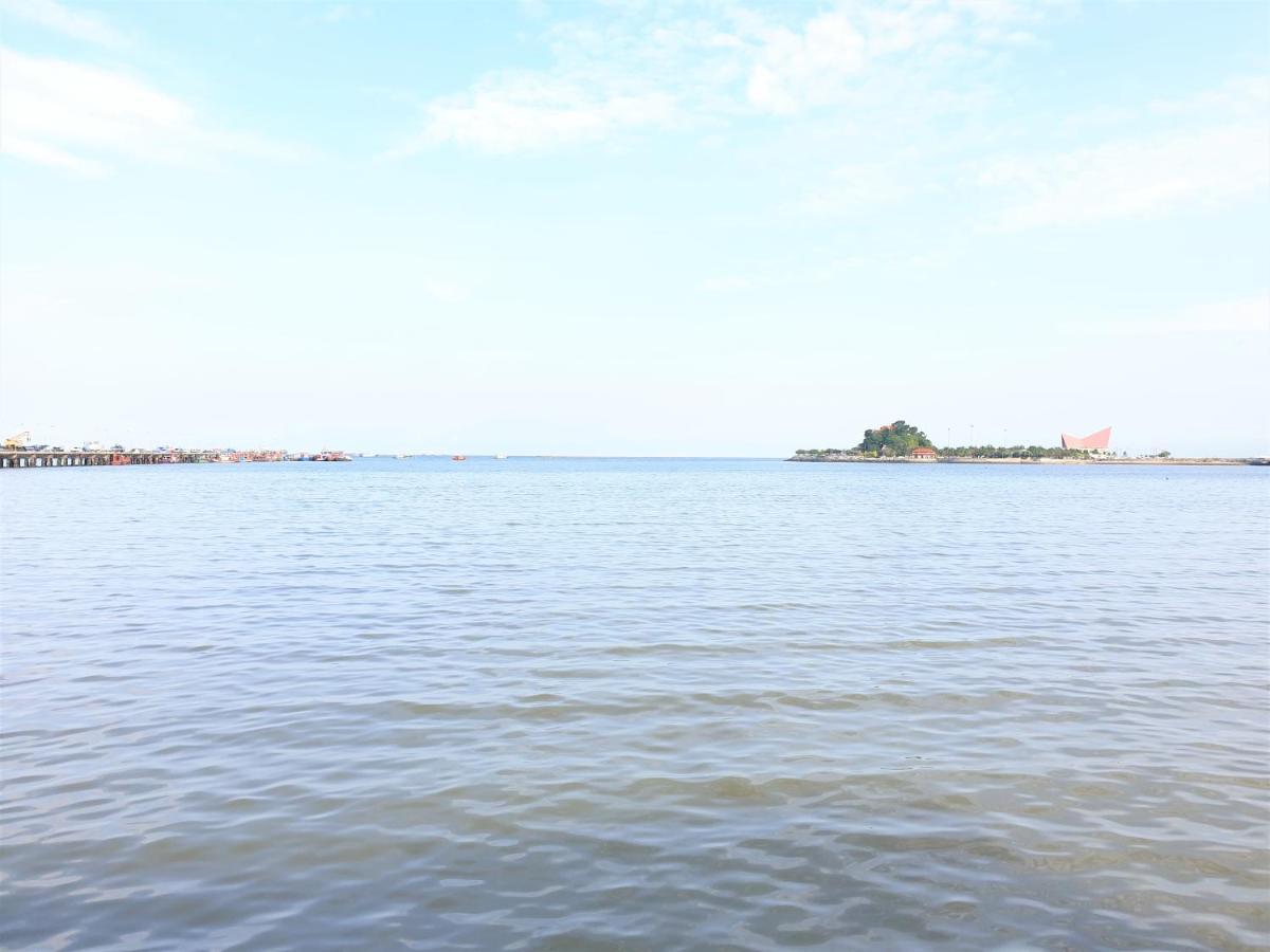 Samchai Hotel Сирача Экстерьер фото